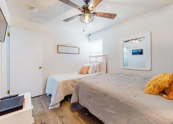 Sea Breeze #312 Apartment